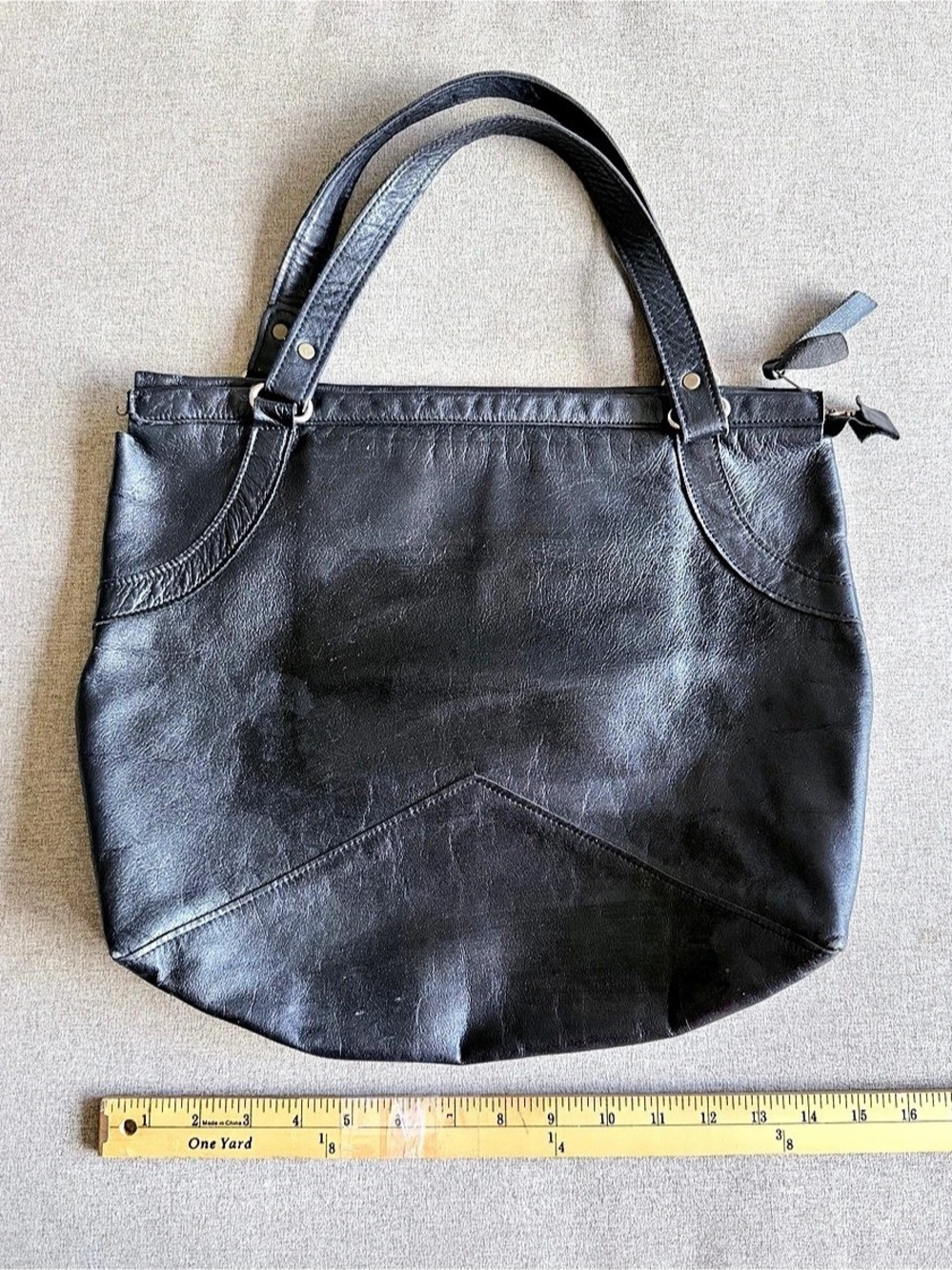 Vintage Leather Tote in Black